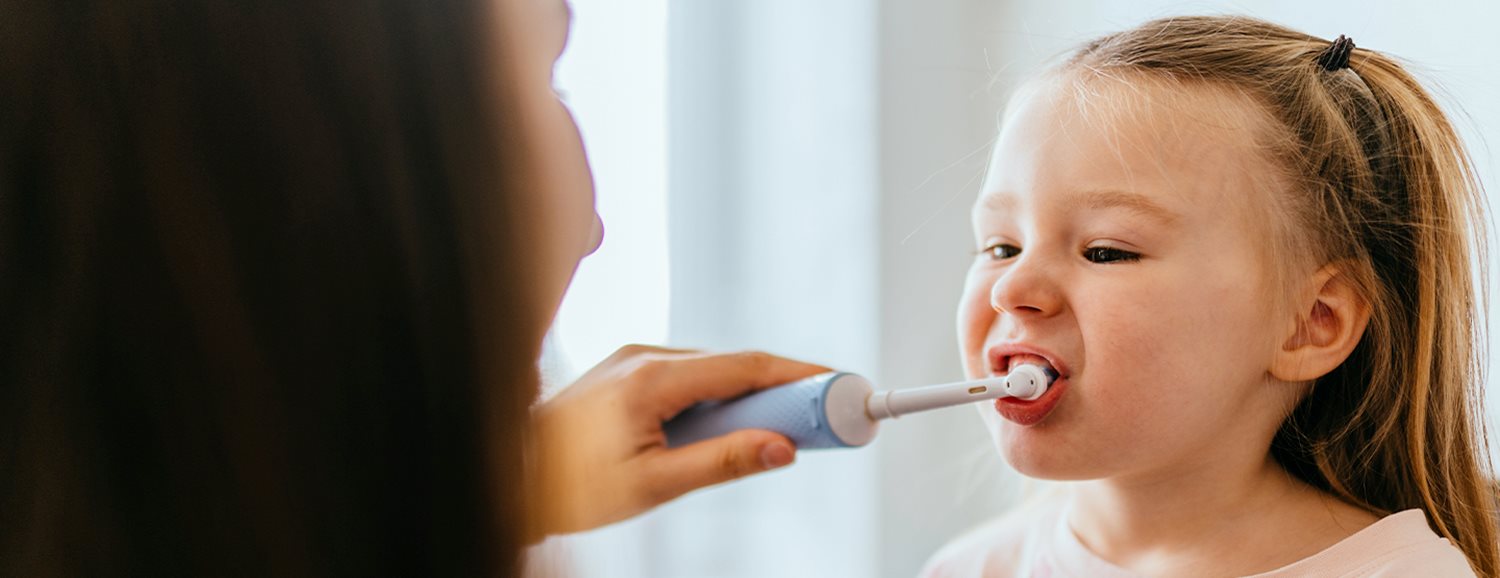 Električna četkica za zube: je li bolji izbor za djecu?