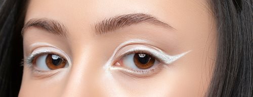 Ovako nosimo novu boju Pantone za 2026. godinu — Cloud Dancer