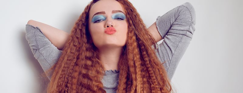 Make up 90-ih: Kako ga pravilno našminkati? 